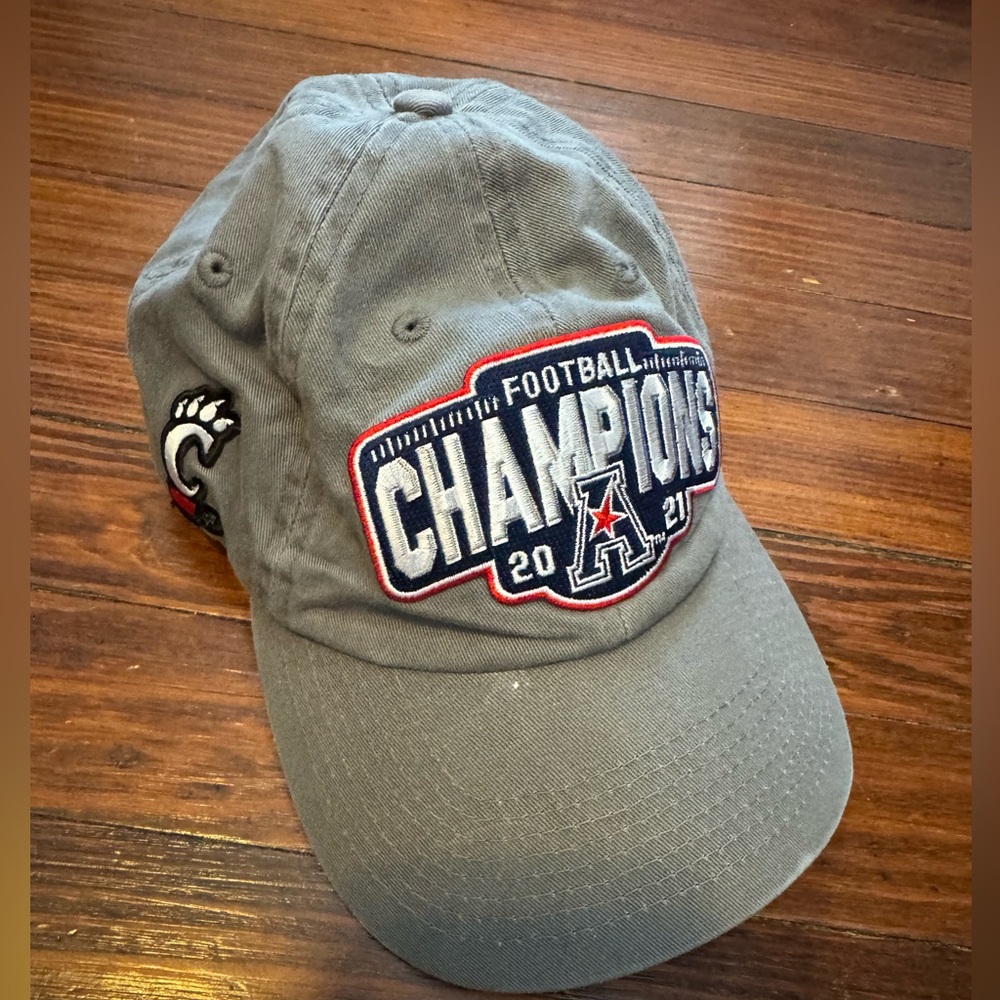 CINCINNATI BEARCATS 2021 CHAMPIONS Gray Football Champions SOFT Cap